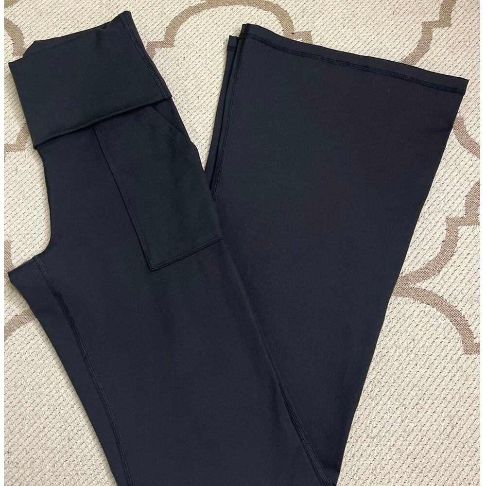 Aerie Black Offline The Hugger Foldover Flare Hi-Rise pockets pants, size small